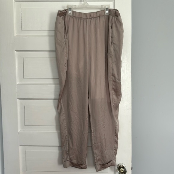 Lysse Dressey Jogger Pants - Picture 1 of 6